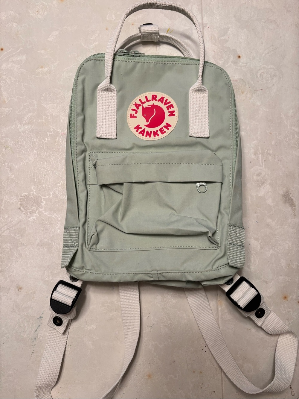 Authentic Fjallraven Kanken small backpack NWOT